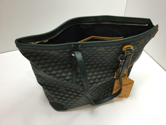 Faure Le Page(フォレ・ル・パージュ)のDaily Battle Zipped Tote(デイリー・バトル・ジップド・トート)のエカイユ模様のバッグのファスナー交換が完了しました。(愛知県名古屋市Ｆ様)before